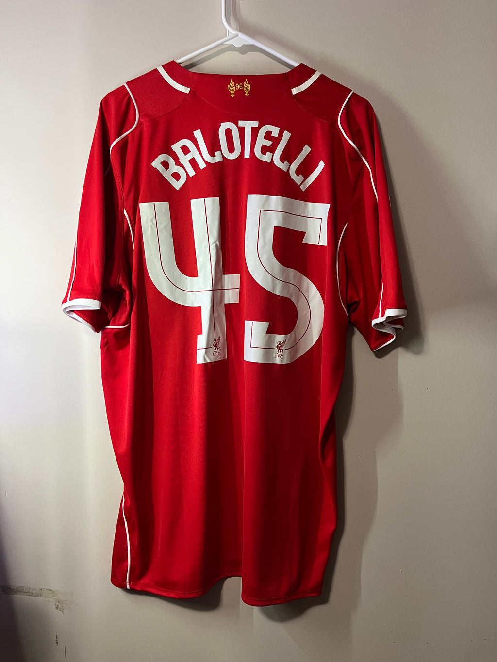 Liverpool 14/15 Home Jersey Balotelli - XL