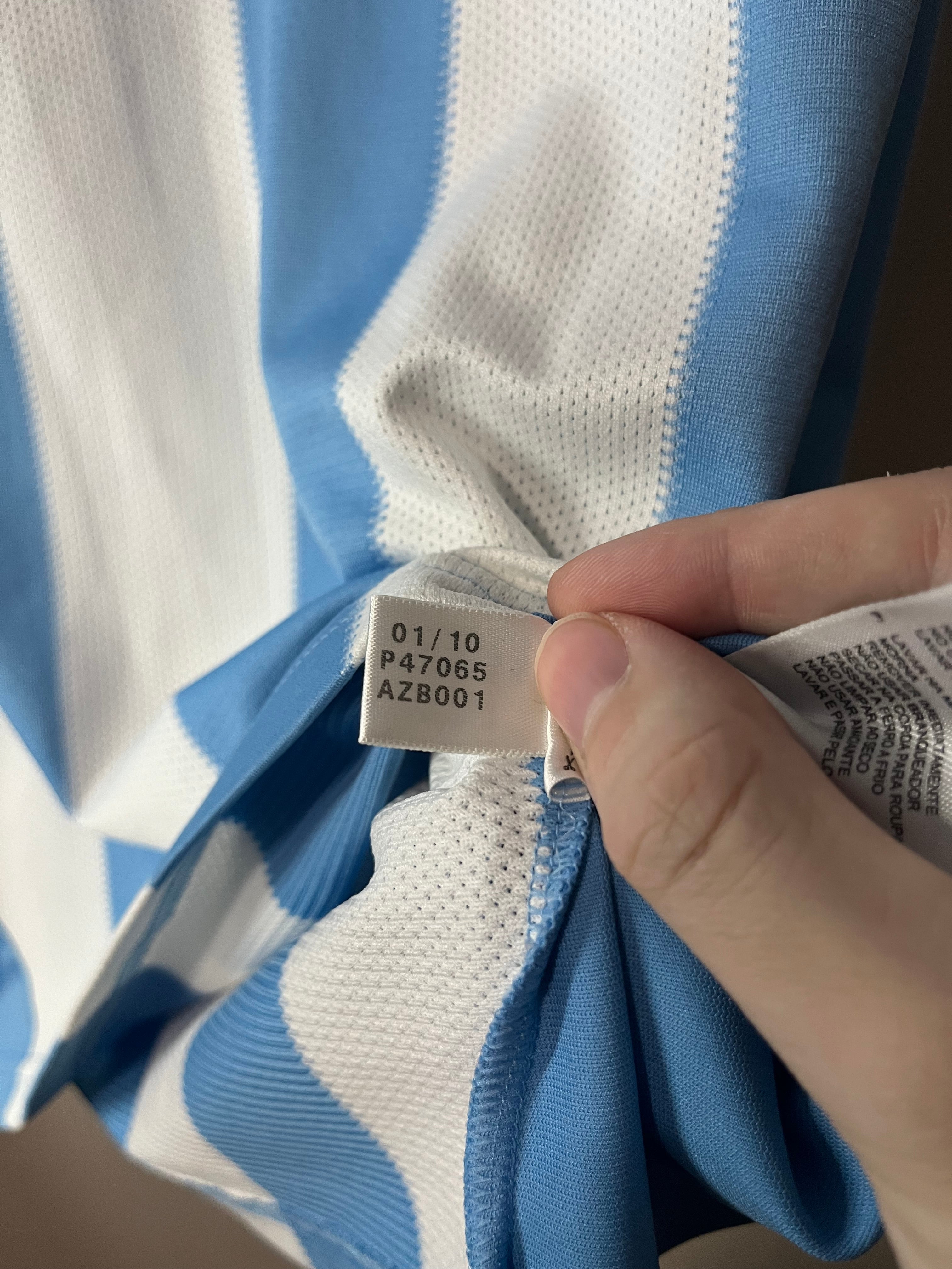 Argentina 2010 Home Jersey Messi - YXL (S)