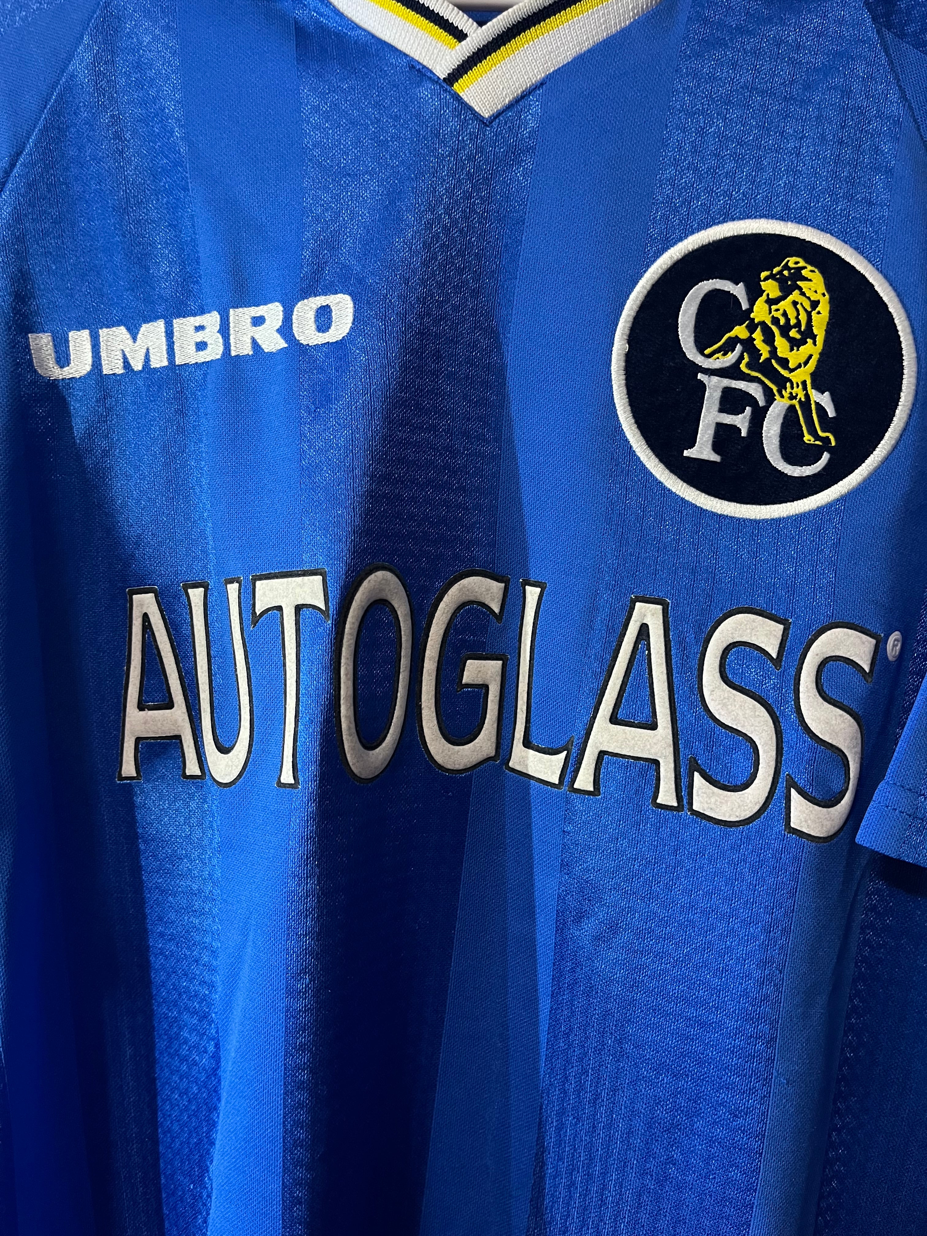 Chelsea 1997/99 Home #25 Zola Jersey - L