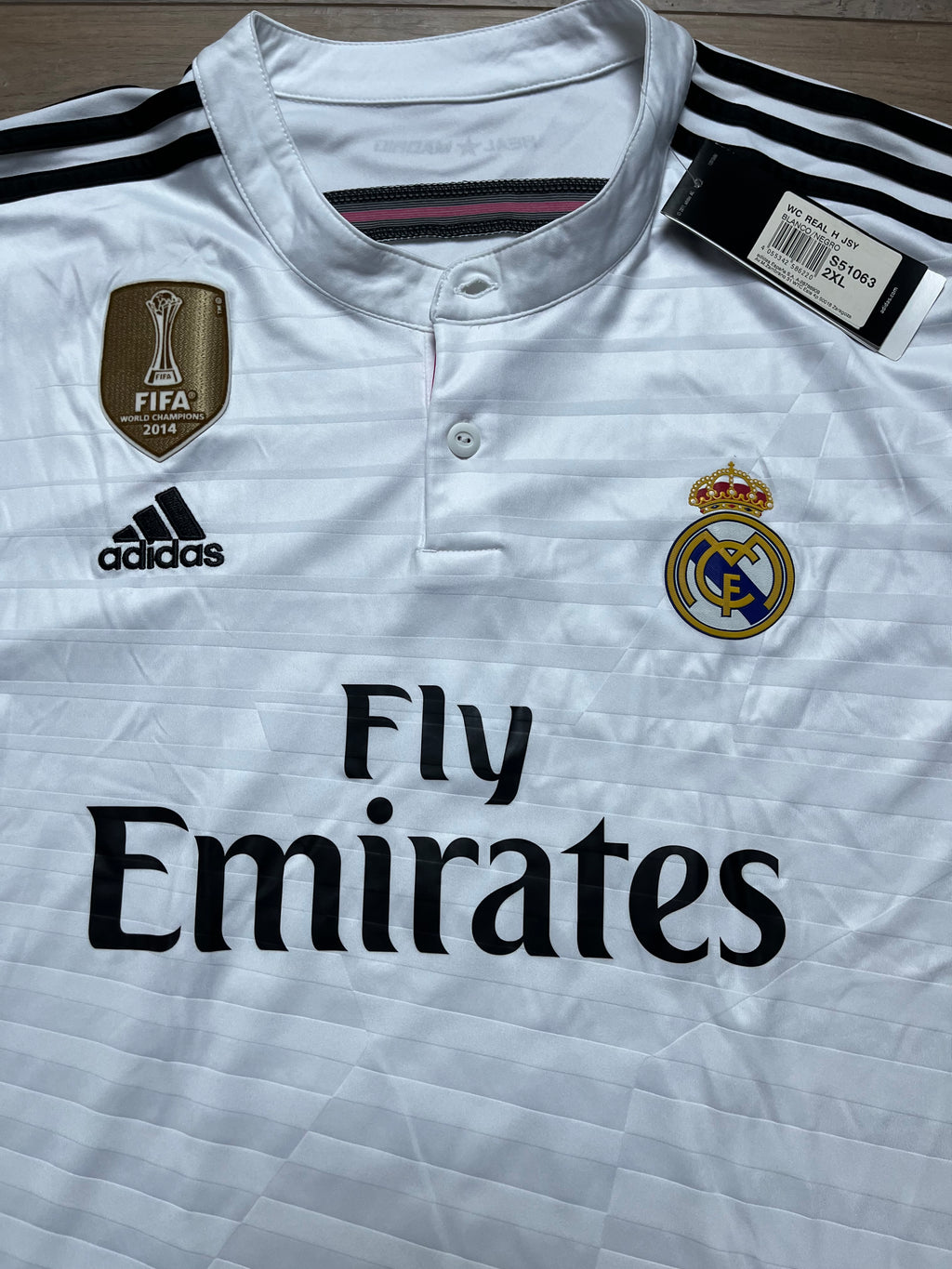 BNWT - Real Madrid 14/15 Home James - XXL