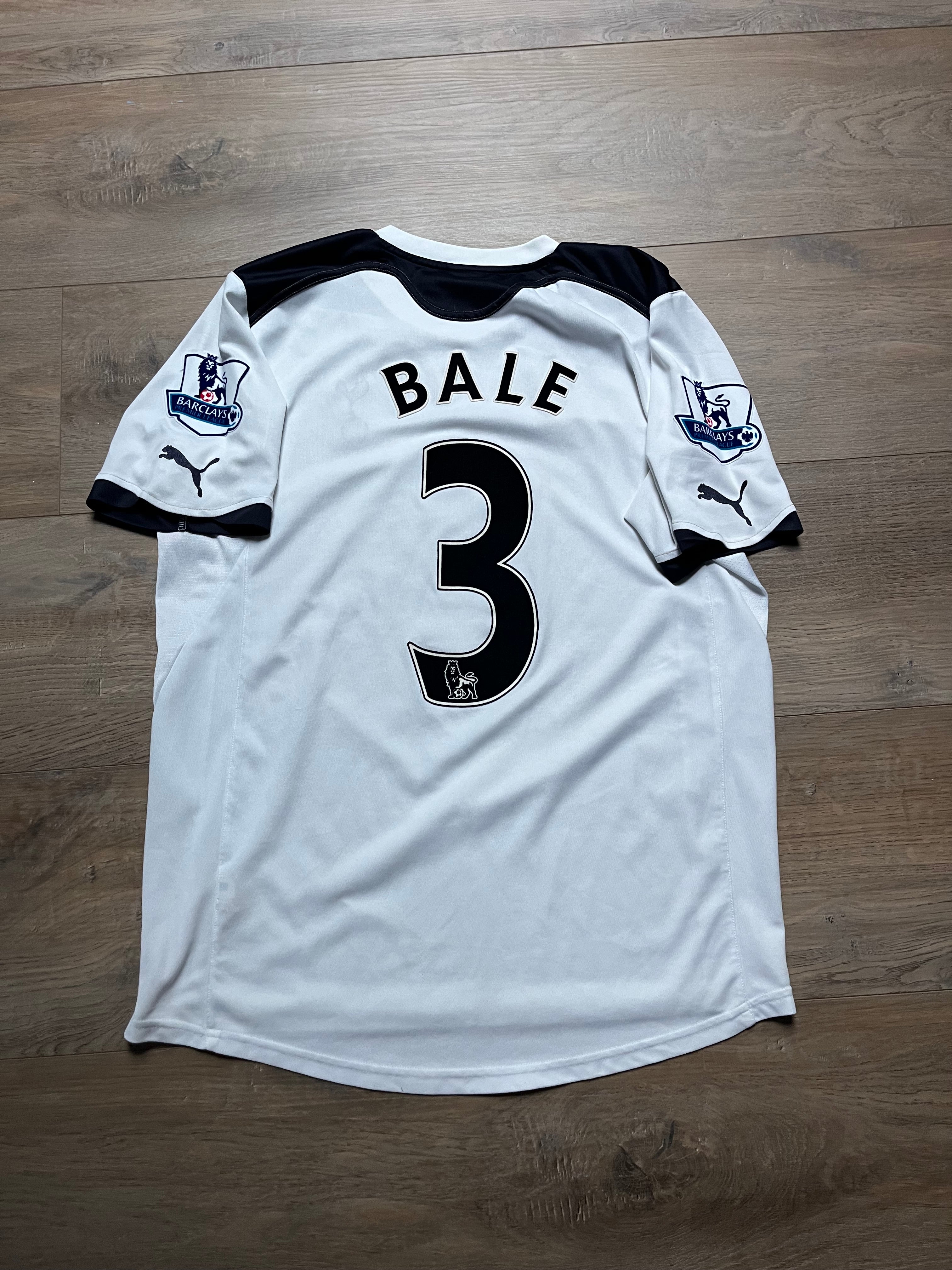Tottenham Hotspurs 10/11 Home Jersey Bale - M