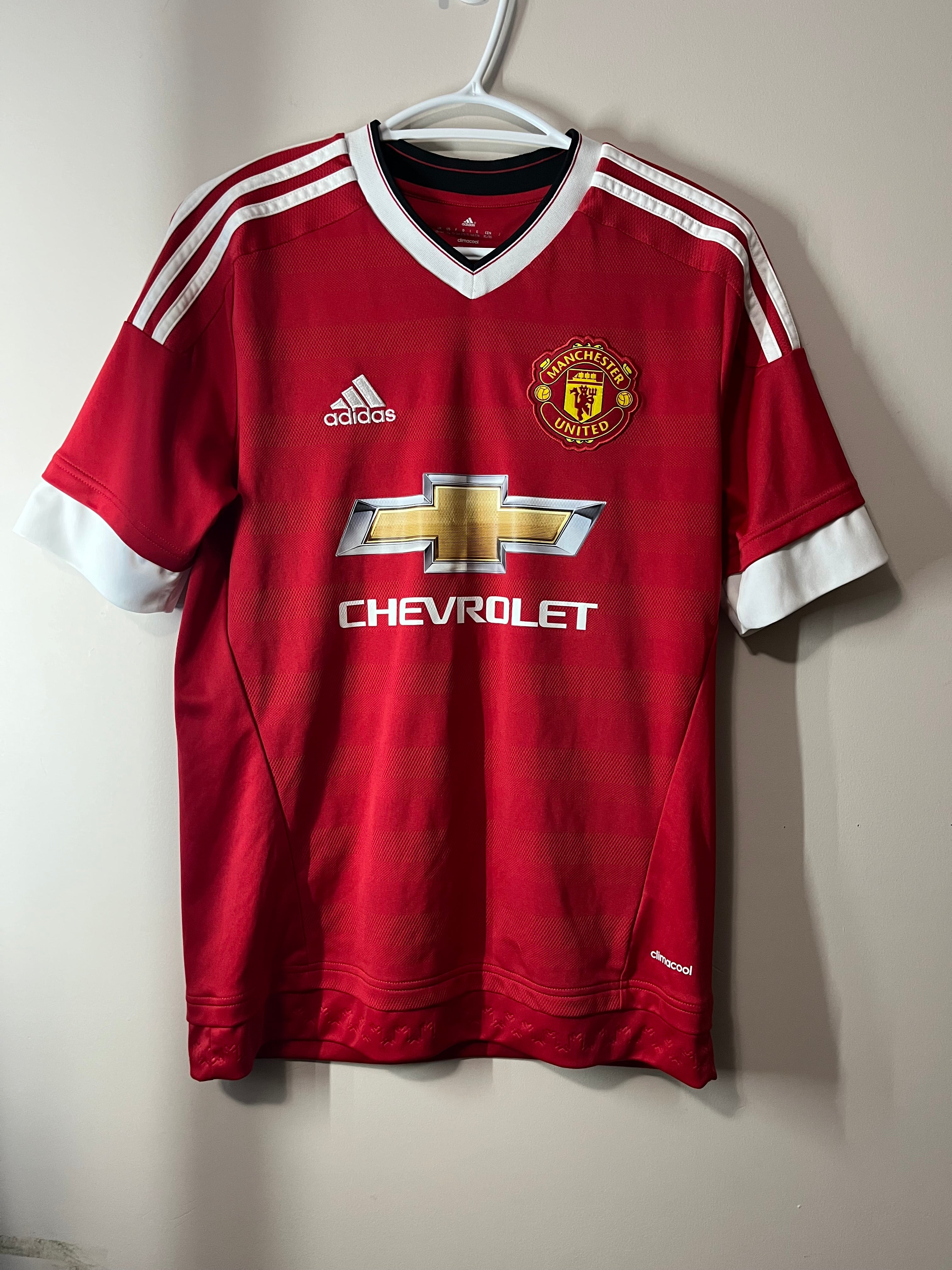 Manchester United 15/16 Jersey Martial - YXL (S)