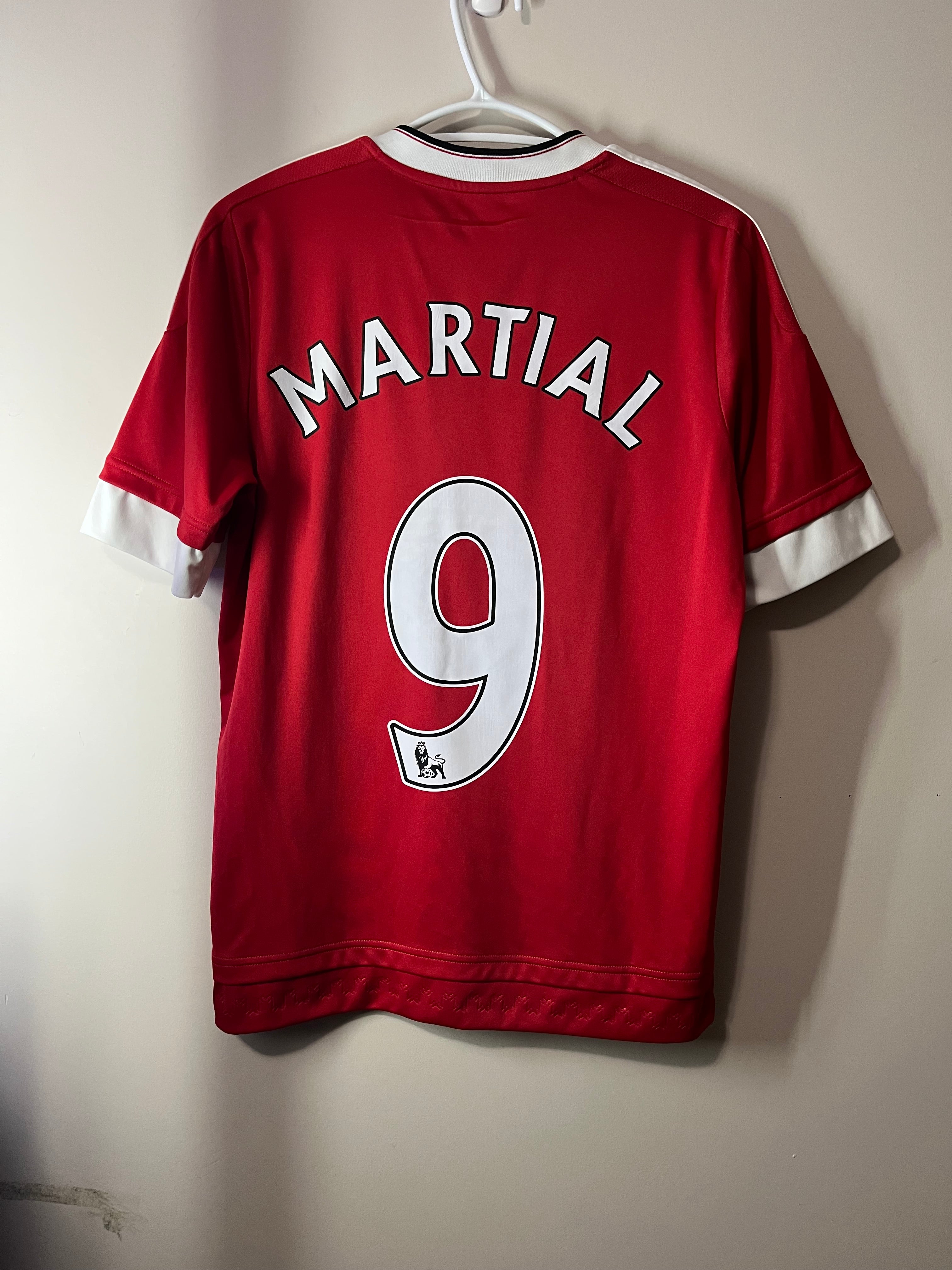 Manchester United 15/16 Jersey Martial - YXL (S)