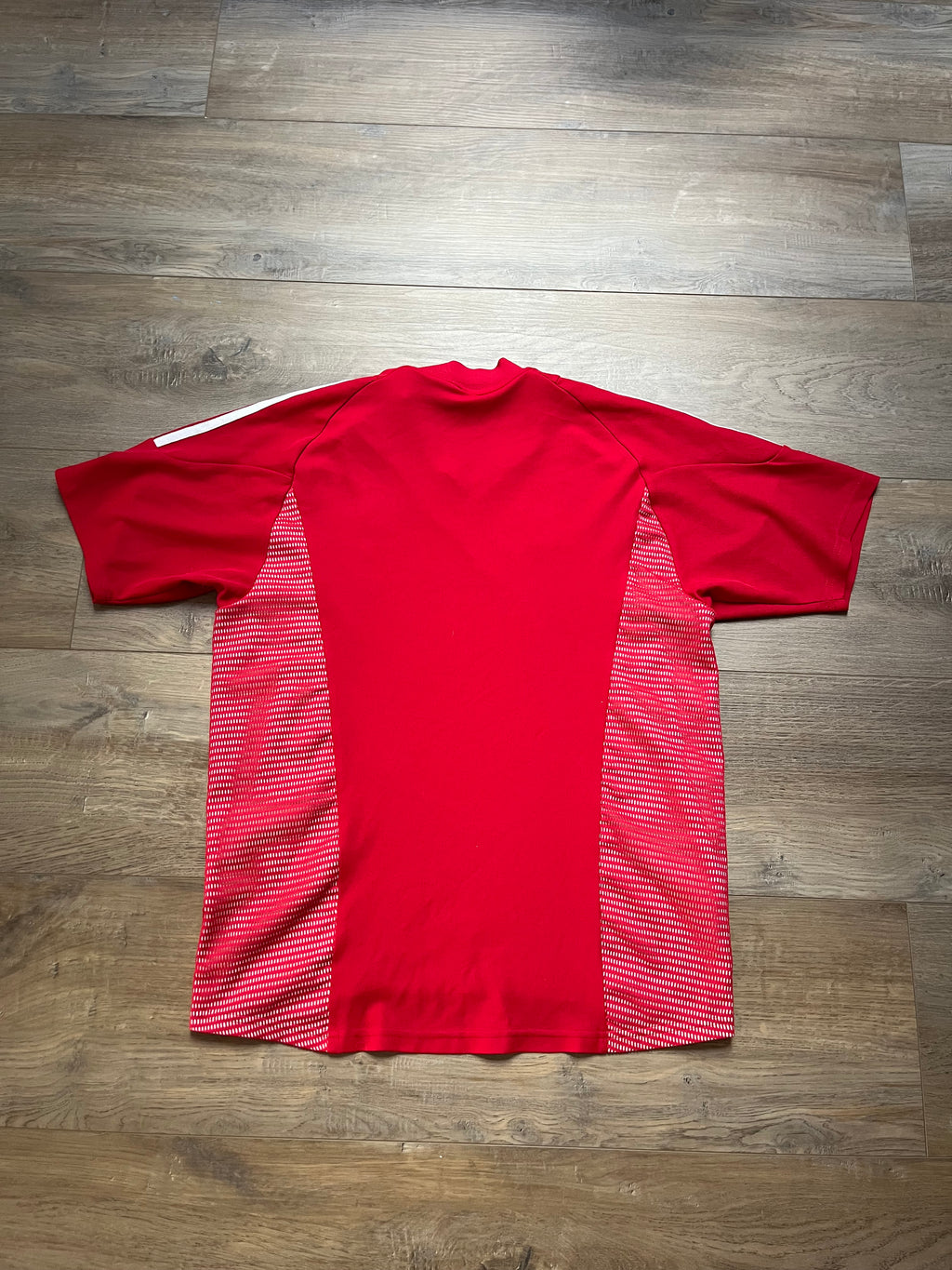 Canada 2002 Home - M