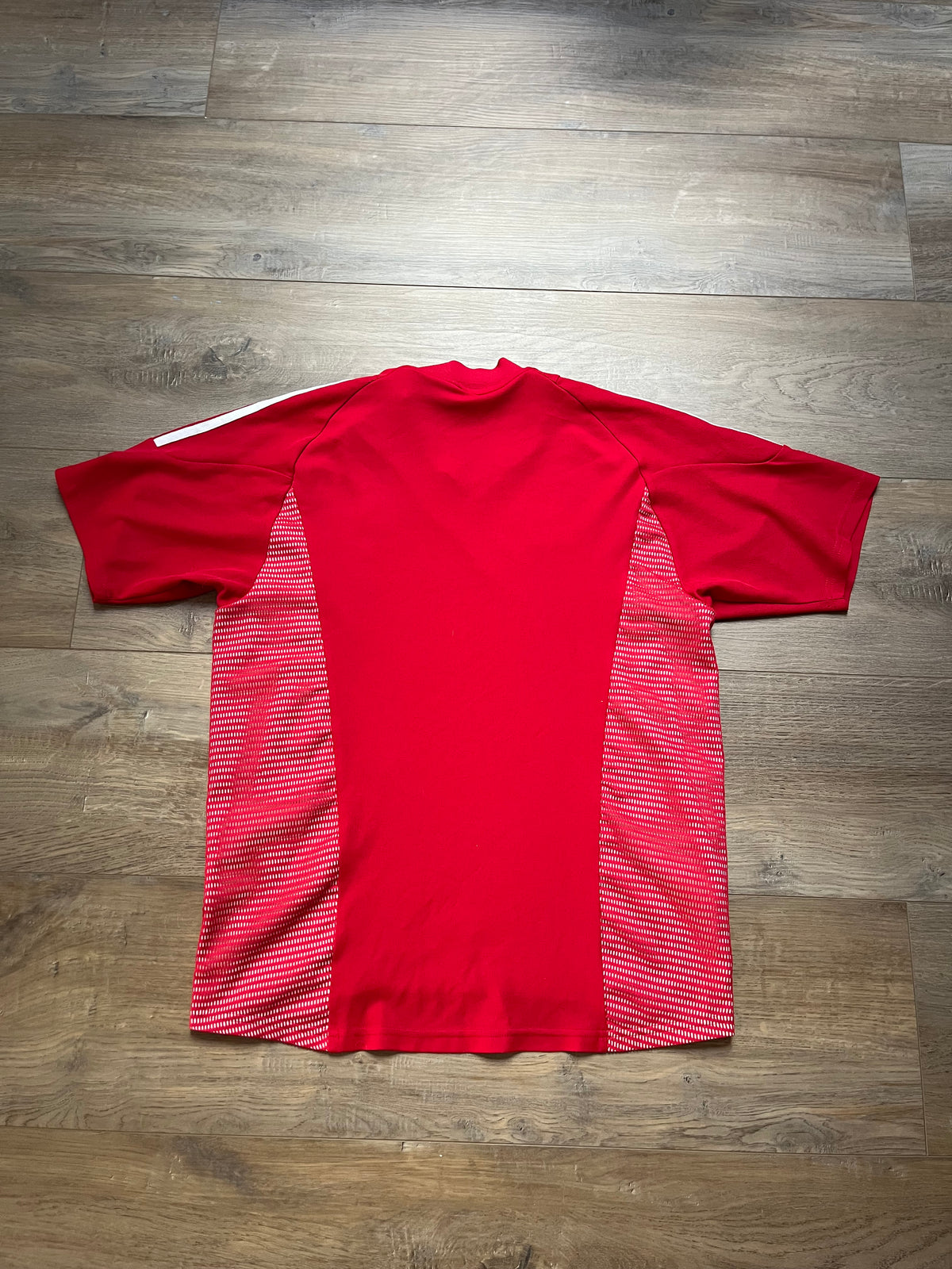Canada 2002 Home - M