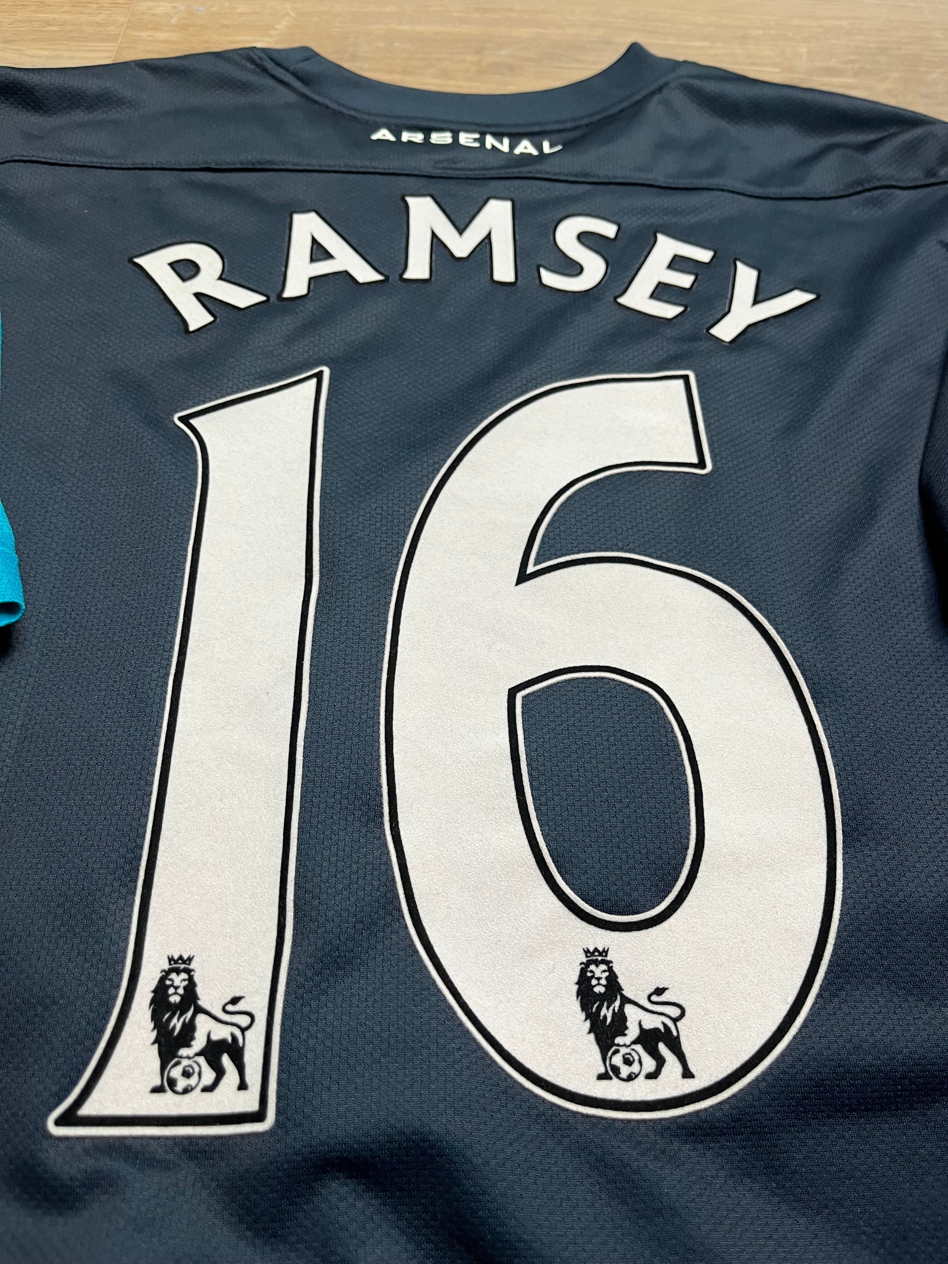 Arsenal 11/12 Away Jersey Ramsey - XL