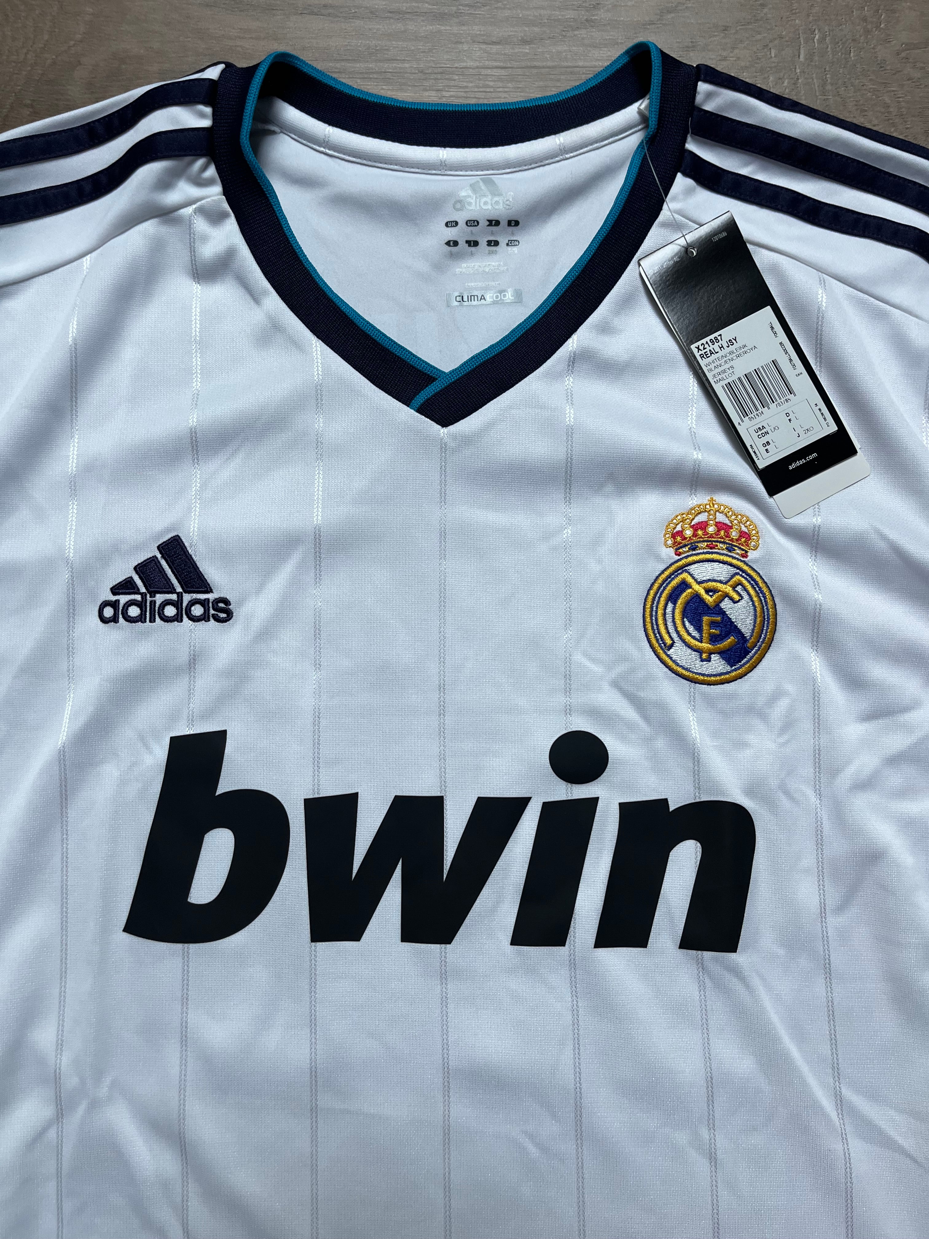 BNWT - Real Madrid 13/14 Home Özil - L