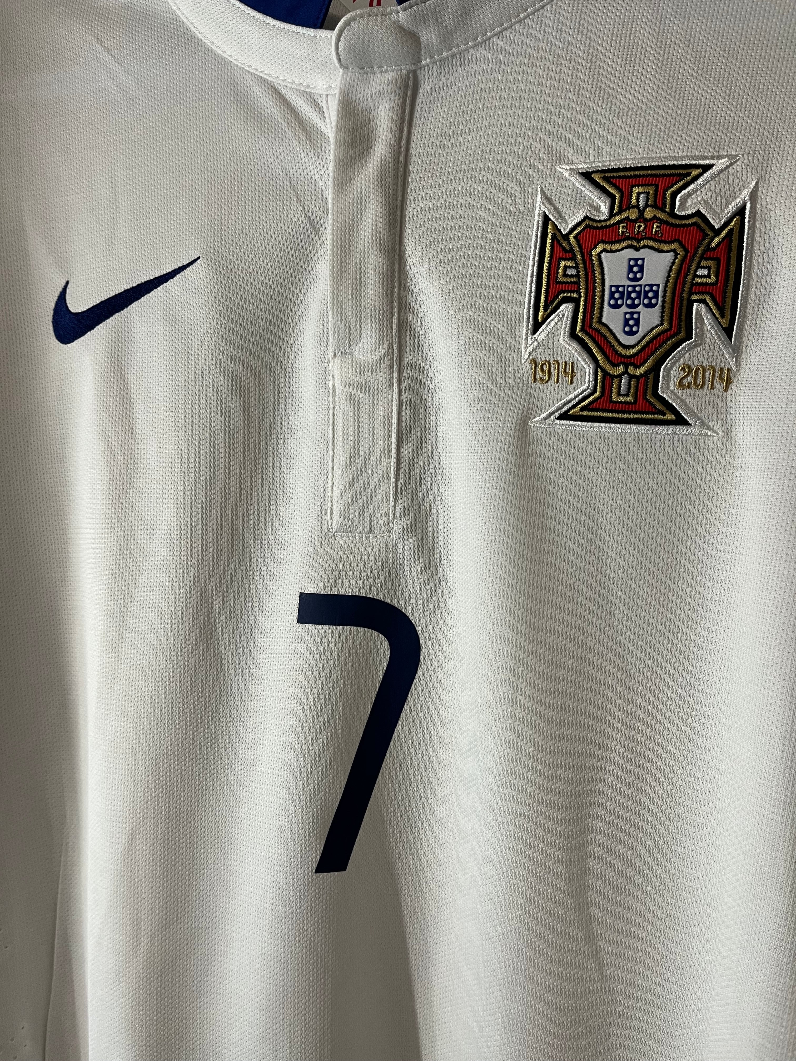 BNWT - Portugal 2014 Away Jersey Ronaldo - L