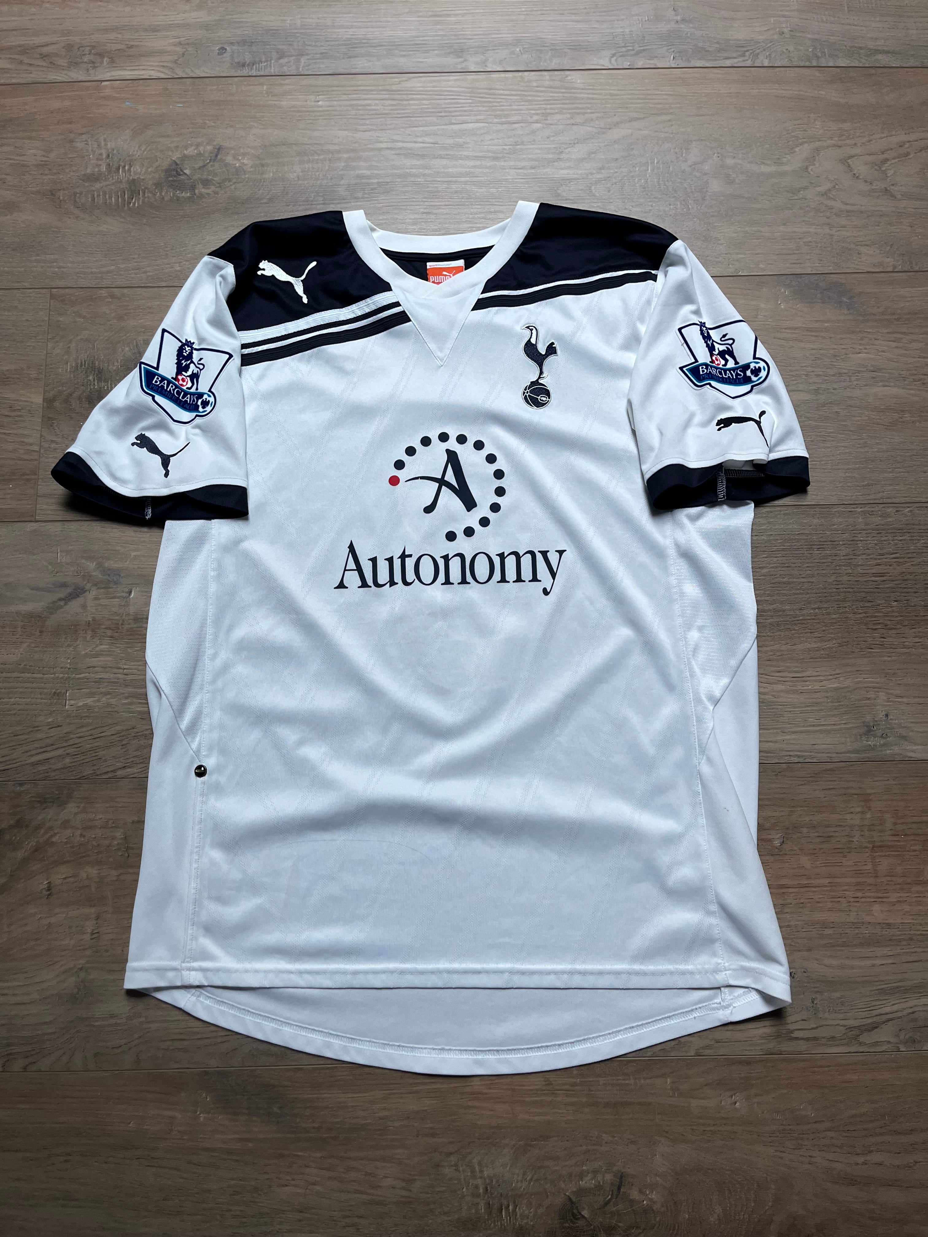 Tottenham Hotspurs 10/11 Home Jersey Bale - M