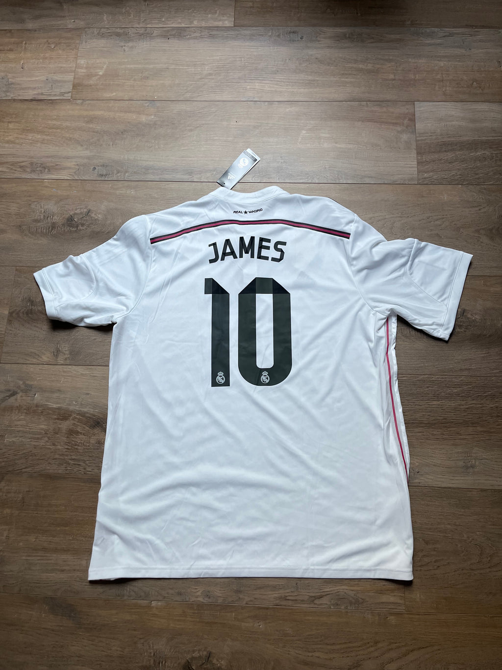 BNWT - Real Madrid 14/15 Home James - XXL
