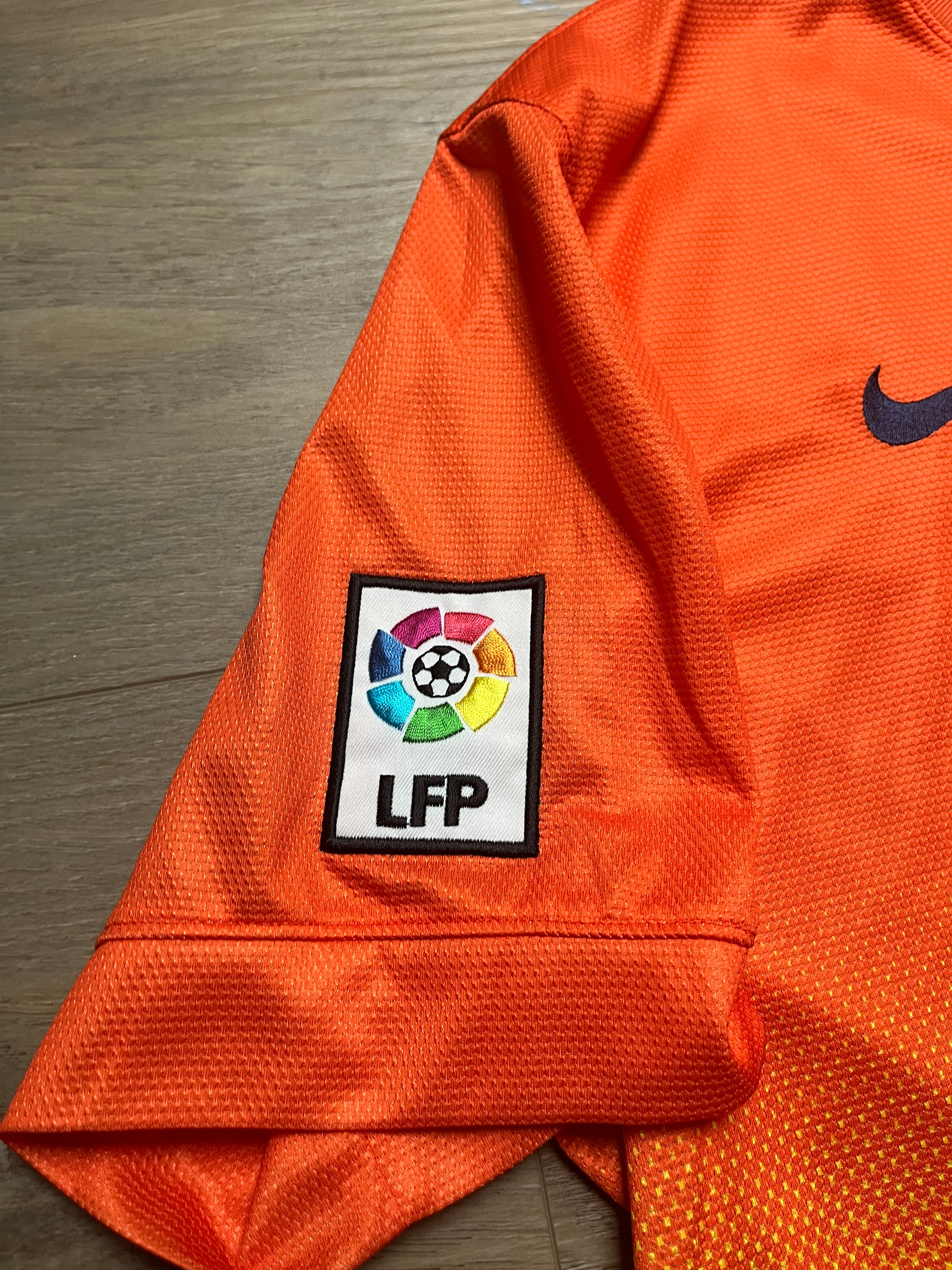 BNWT - Barcelona 12/13 Away Jersey Messi - XL