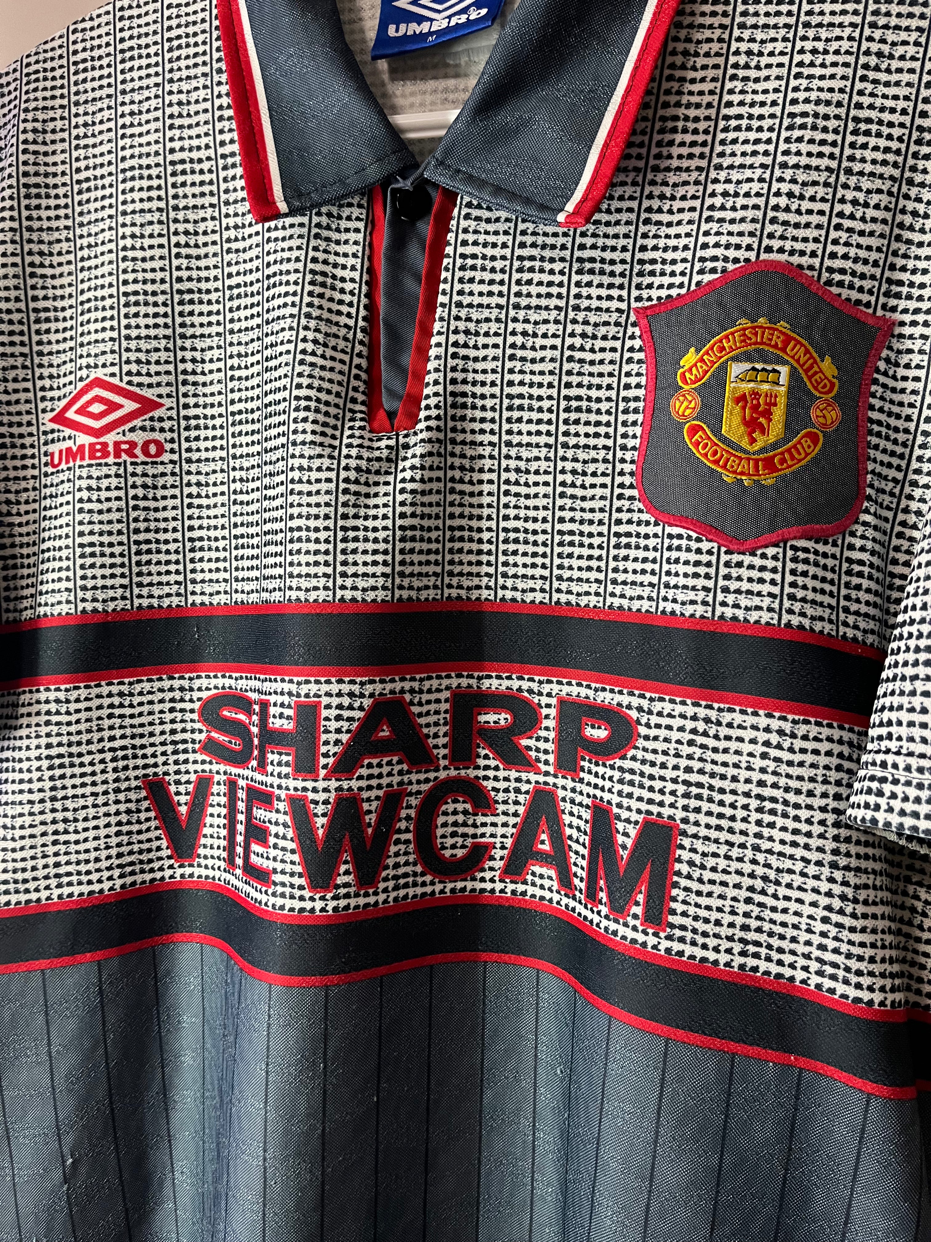 Manchester United 95/96 Away - M